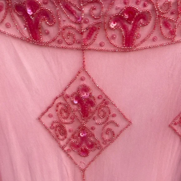 Vintage made in India ladies skirt  some flaws on the back in picture - Picture 2 of 4